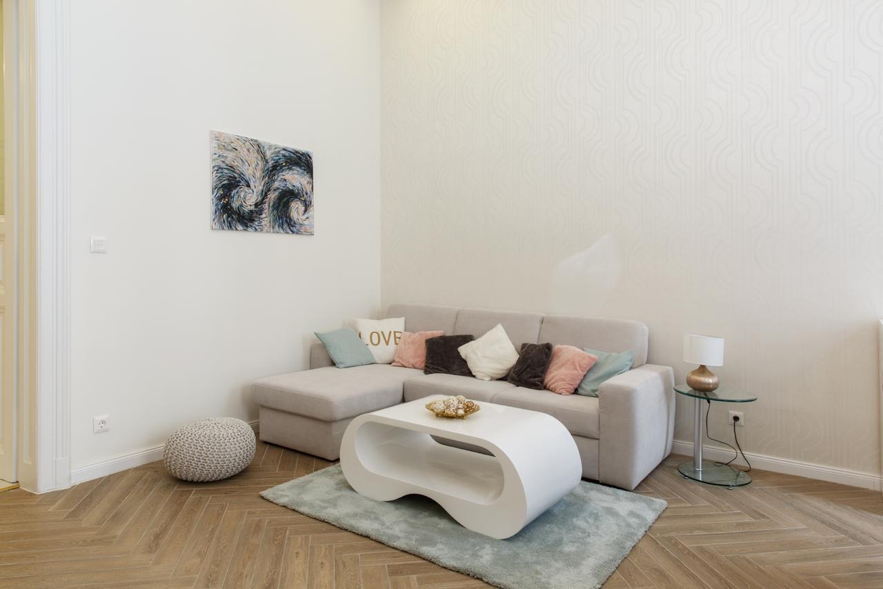 Jenny Luxury Two Bedrooms Apartment. Budapeste Exterior foto